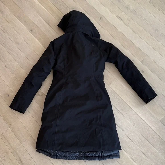 The North Face Women’s Long Jacket Size Small - Picture 3 of 3
